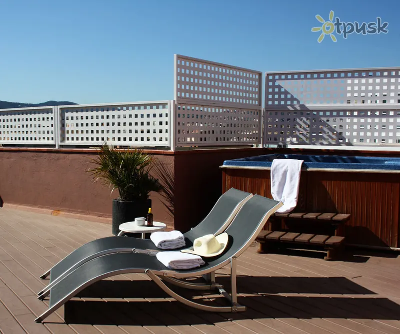Фото отеля Garbi Mil.lenni Hotel 4* Barselona Ispanija išorė ir baseinai