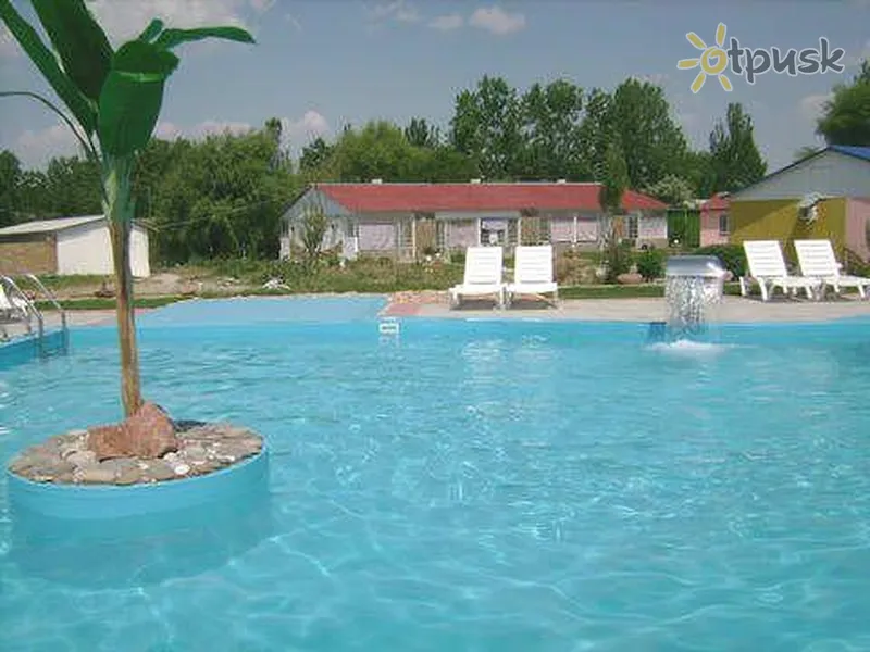 Фото отеля Мисфора 2* Azure Ukraina išorė ir baseinai