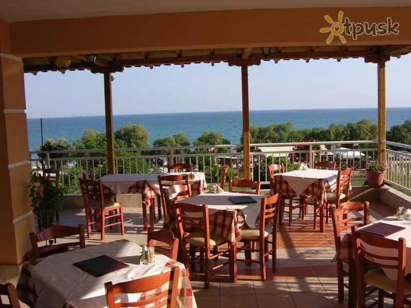 Фото отеля Grand Beach Hotel 3* par. Thassos Grieķija bāri un restorāni