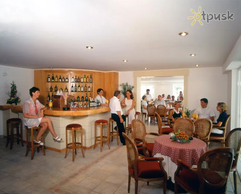 Фото отеля Hersonissos Park 3* о. Крит – Ираклион Греция бары и рестораны