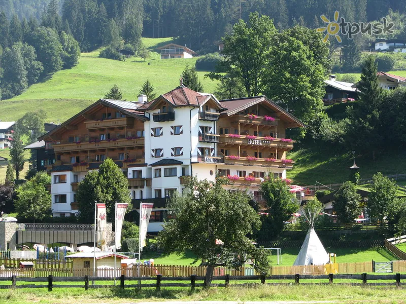 Фото отеля Babymio Hotel 4* Кирхдорф Австрия экстерьер и бассейны