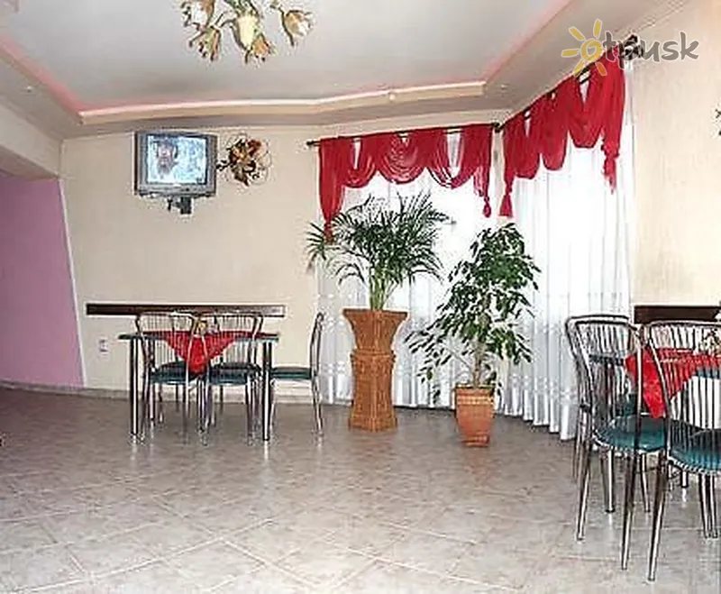 Фото отеля Корал 2* Мукачево Украина - Карпаты лобби и интерьер