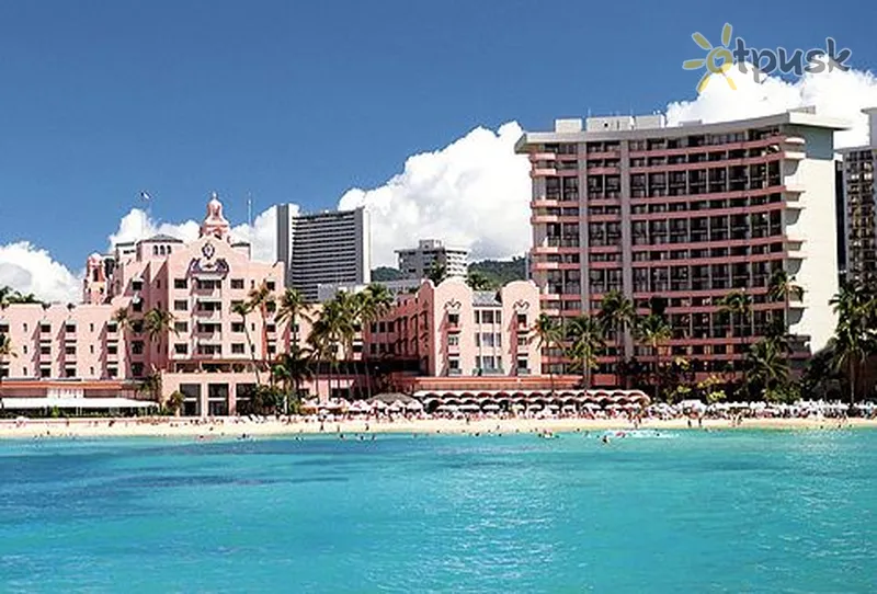 Фото отеля The Royal Hawaiian, a Luxury Collection Resort 5* Гавайські острови США екстер'єр та басейни