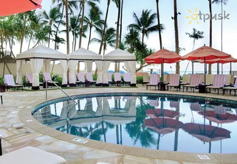 Фото отеля The Royal Hawaiian, a Luxury Collection Resort 5* Гавайские острова США экстерьер и бассейны