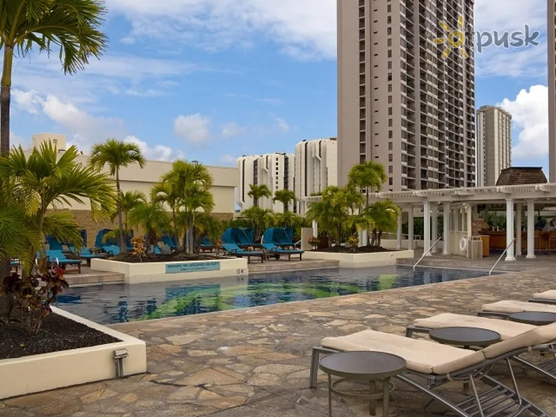 Фото отеля Hilton Waikiki Beach 4* Havajų salos JAV išorė ir baseinai