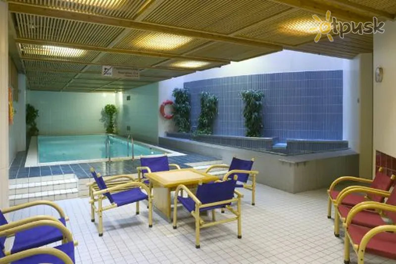 Фото отеля Holiday Inn Turku 4* Турку Фінляндія екстер'єр та басейни