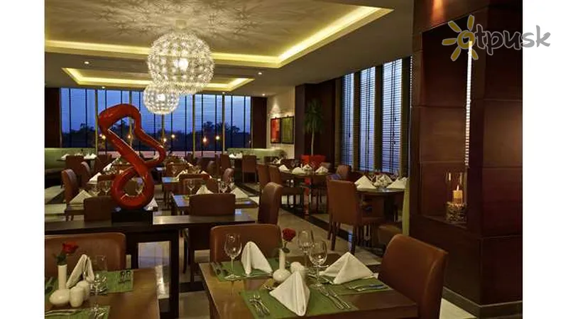 Фото отеля DoubleTree Hotel by Hilton Aqaba 4* Akaba Jordanas barai ir restoranai