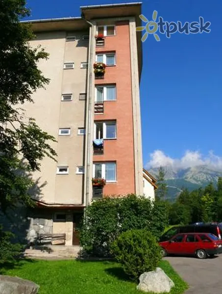 Фото отеля Dinda Apartman 1* Tatranska Lomnica Slovākija ārpuse un baseini