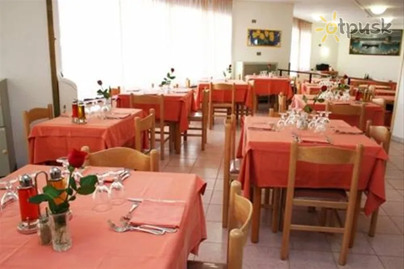 Фото отеля Soleado 4* о. Сардинія Італія бари та ресторани