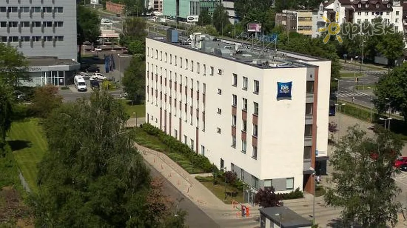Фото отеля Ibis Budget Krakow Bronowice 3* Krokuva Lenkija išorė ir baseinai