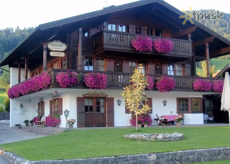 Фото отеля Alpine Chalet Reit im Winkl 3* Reit im Winkl Vācija ārpuse un baseini