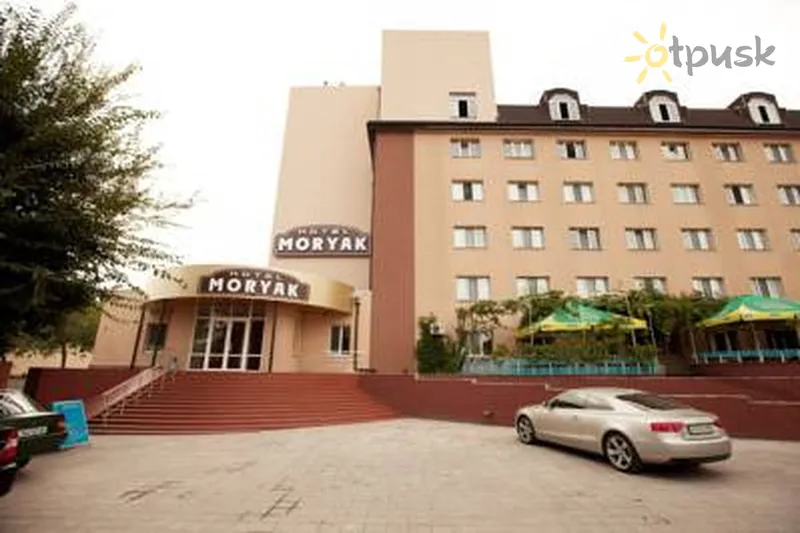 Фото отеля Моряк 2* Mariupole Ukraina ārpuse un baseini