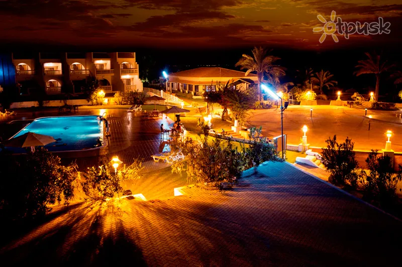 Фото отеля Barracuda Beach Resort 3* Um Al Quwain JAE išorė ir baseinai