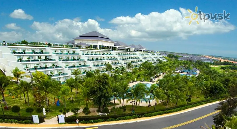 Фото отеля Sea Links Beach Hotel 5* Phan Thiet Vietnamas išorė ir baseinai