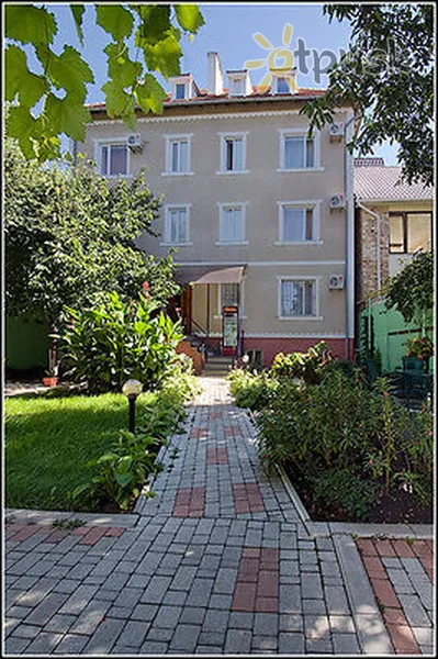 Фото отеля Кришталевий 2* Одеса Україна екстер'єр та басейни