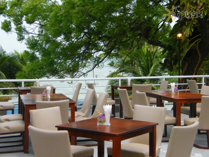 Фото отеля Nautical Inn 3* Паттайя Таїланд бари та ресторани