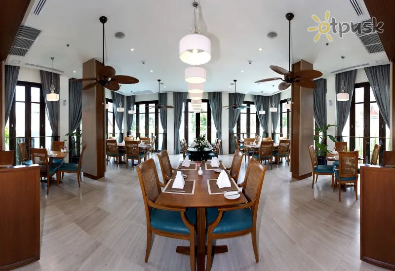Фото отеля Maikhao Dream Villa Resort & Spa 5* о. Пхукет Таиланд бары и рестораны