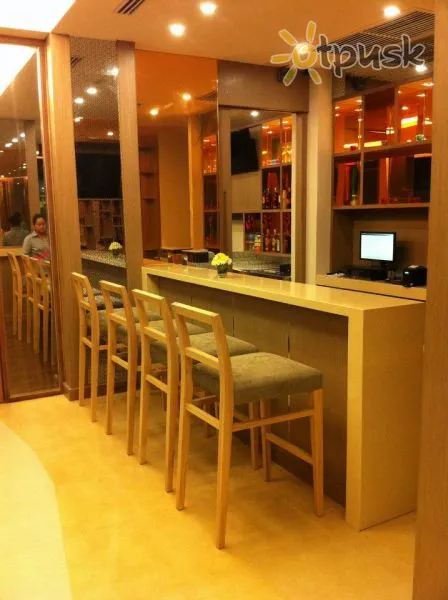 Фото отеля The Ashlee Plaza Patong Hotel & Spa 4* о. Пхукет Таиланд бары и рестораны