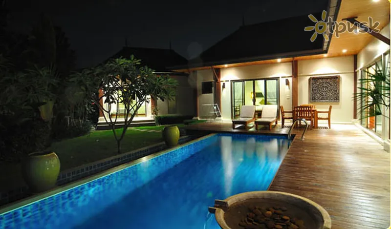 Фото отеля Two Villas Holiday Oriental Style Layan Beach 4* о. Пхукет Таиланд экстерьер и бассейны