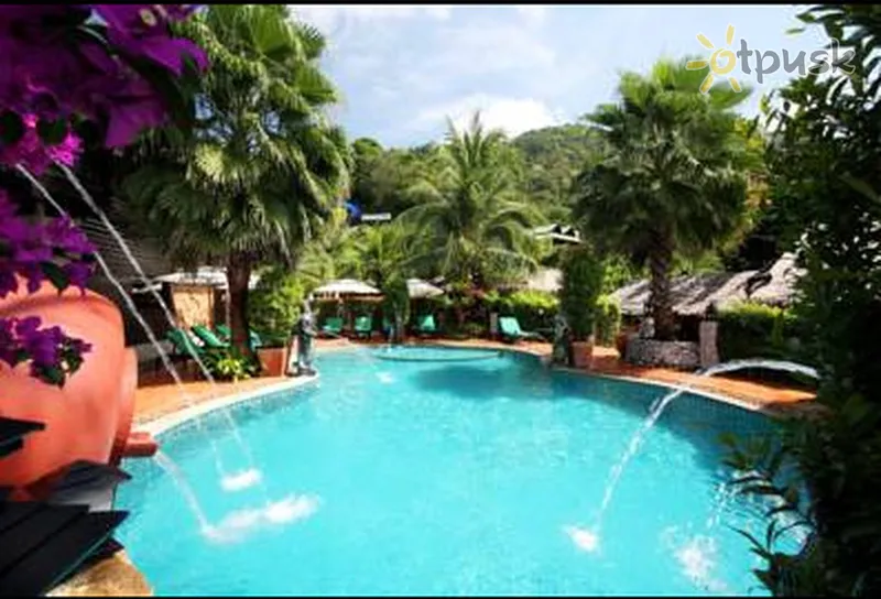 Фото отеля Boomerang Village Resort 3* о. Пхукет Таиланд экстерьер и бассейны