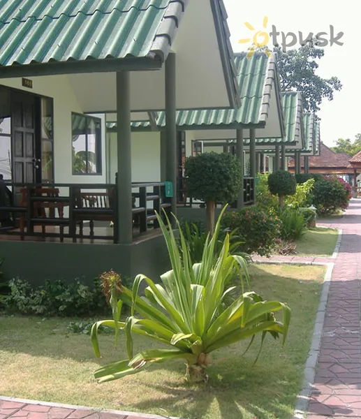 Фото отеля Andaman Beach Resort 3* par. Phi Phi Taizeme ārpuse un baseini
