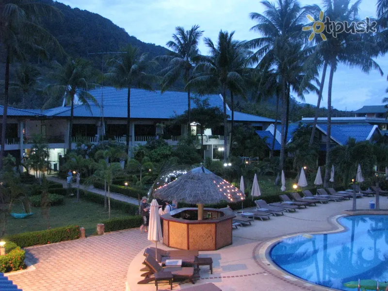 Фото отеля Andaman Lanta Resort 3* о. Ланта Таиланд экстерьер и бассейны