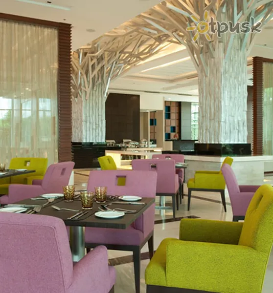 Фото отеля The Grand Fourwings Convention Hotel 5* Бангкок Таиланд бары и рестораны