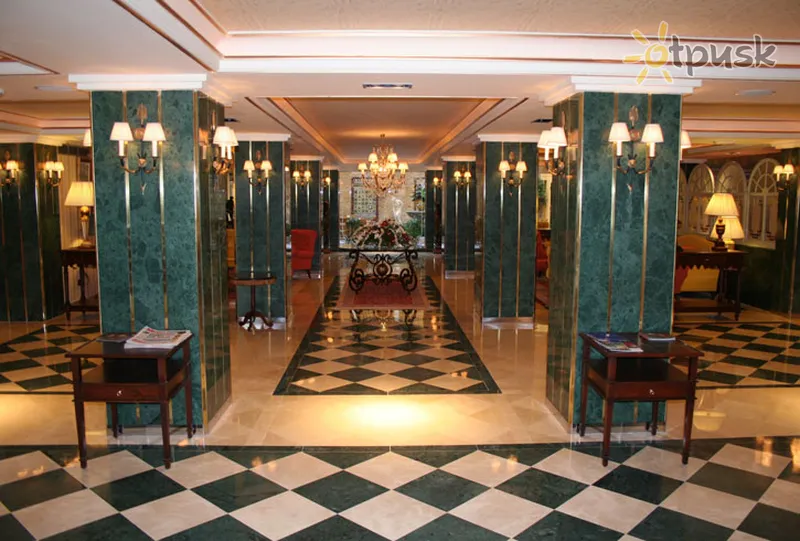 Фото отеля H10 Corregidor Boutique Hotel 3* Seviļa Spānija vestibils un interjers