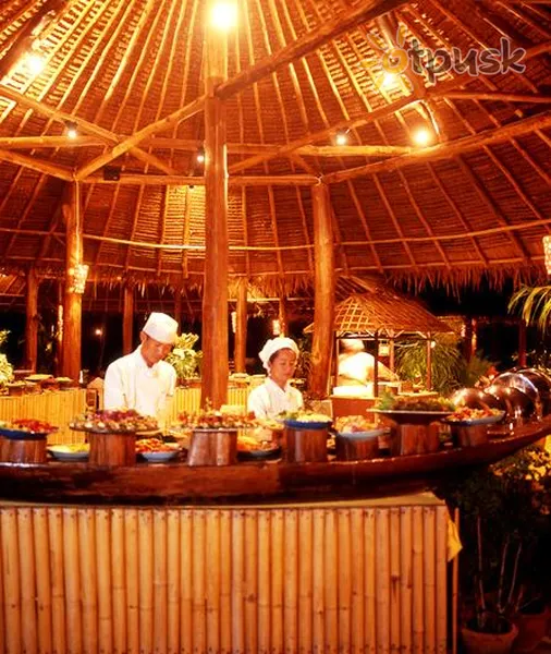 Фото отеля SAii Phi Phi Island Village 4* о. Пхі-Пхі Таїланд бари та ресторани