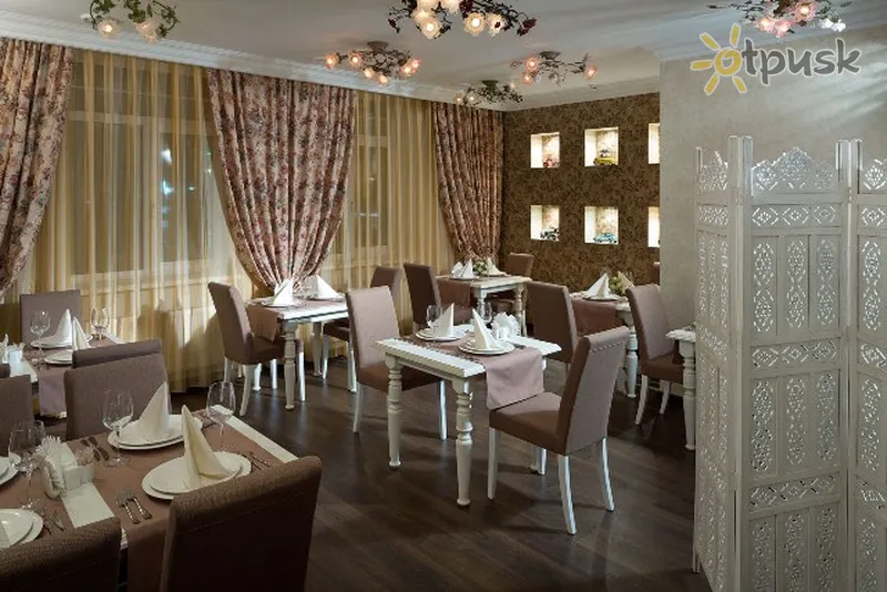Фото отеля De Gaulle Boutique Hotel 3* Harkova Ukraina bāri un restorāni