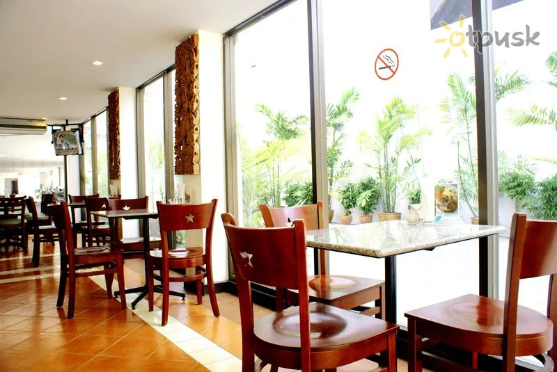 Фото отеля Diamond City Place 3* Паттайя Таїланд бари та ресторани
