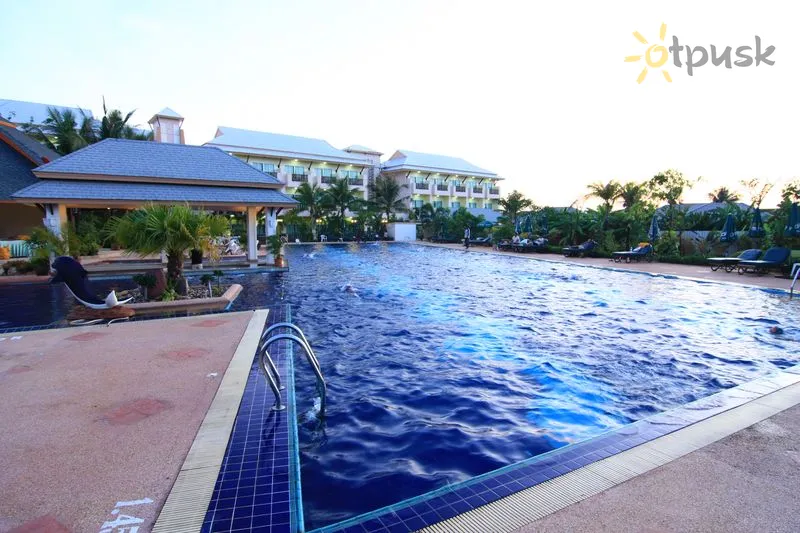 Фото отеля Eastiny Resort & Spa 3* Pataja Taizeme ārpuse un baseini