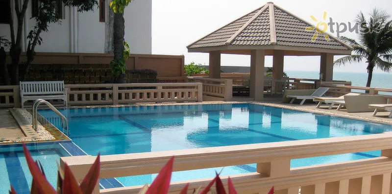 Фото отеля Golden Cliff House Hotel & Resort 3* Pataja Tailandas išorė ir baseinai