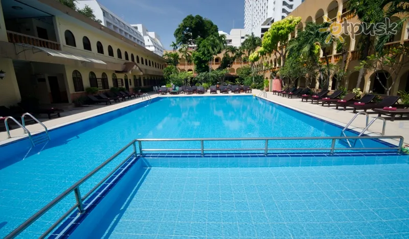 Фото отеля Sabai Lodge Pattaya 3* Pataja Tailandas išorė ir baseinai