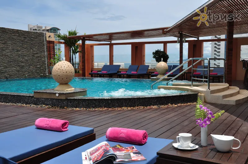 Фото отеля Empress Pattaya Hotel 3* Паттайя Таиланд экстерьер и бассейны
