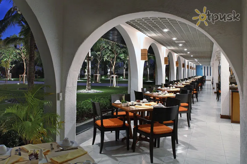 Фото отеля Amari Garden Pattaya 4* Паттайя Таїланд бари та ресторани
