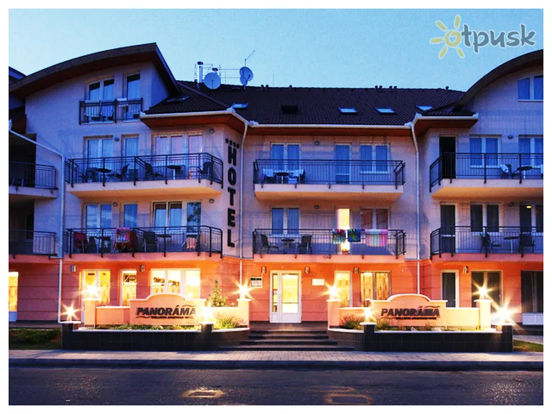 Фото отеля Panorama Wellness Apartman Hotel 4* Хайдусобосло Венгрия экстерьер и бассейны