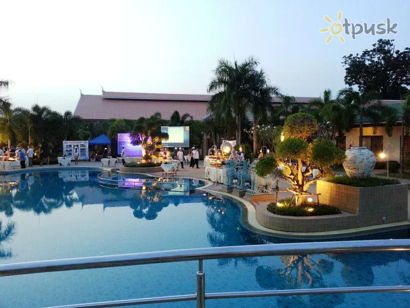 Фото отеля Thai Garden Resort 3* Паттайя Таїланд екстер'єр та басейни