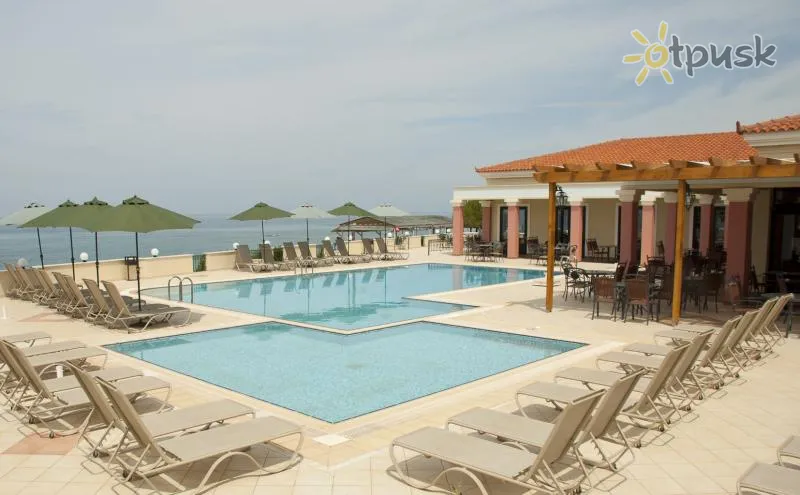 Фото отеля Messina Resort Hotel 4* Peloponesas Graikija išorė ir baseinai