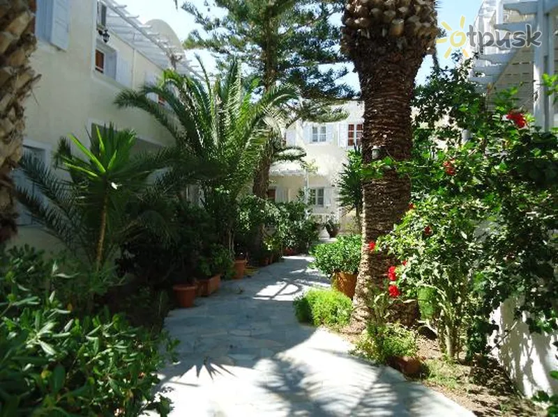 Фото отеля Dolphins Apartments 3* о. Санторіні Греція екстер'єр та басейни