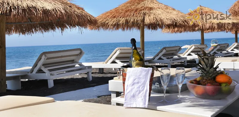 Фото отеля Anemos Beach Lounge Hotel 4* par. Santorini Grieķija pludmale