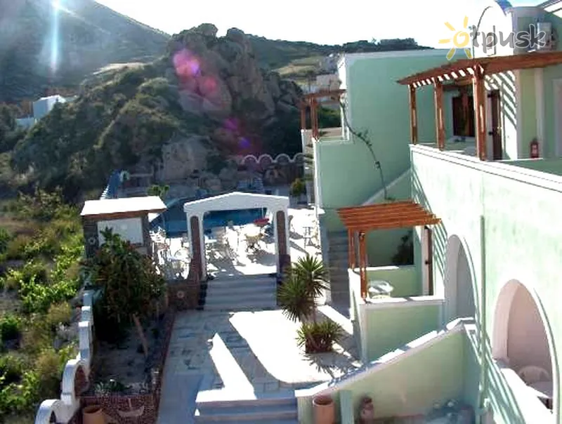 Фото отеля Black Sand Apartments 3* Santorini Graikija išorė ir baseinai
