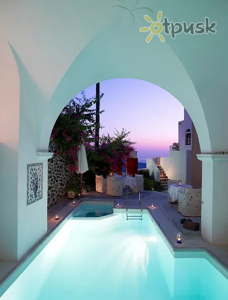 Фото отеля Aigialos Luxury Traditional Houses 5* о. Санторіні Греція екстер'єр та басейни
