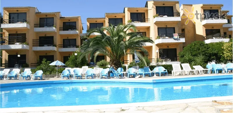 Фото отеля Le Mirage Hotel 2* Korfu Graikija išorė ir baseinai
