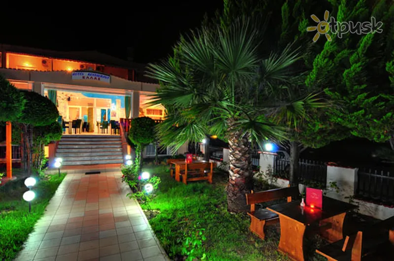 Фото отеля Ellas Hotel 2* о. Тасос Греция экстерьер и бассейны