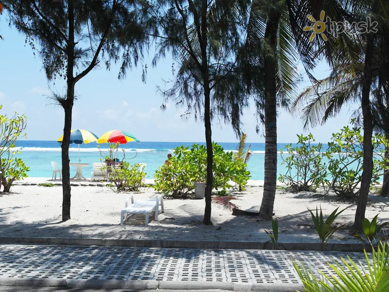 Фото отеля Loona Hotel 4* Мале Мальдивы пляж