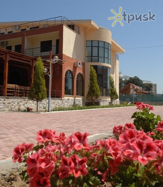 Фото отеля Kolaveri Resort 3* Дуррес Албания экстерьер и бассейны