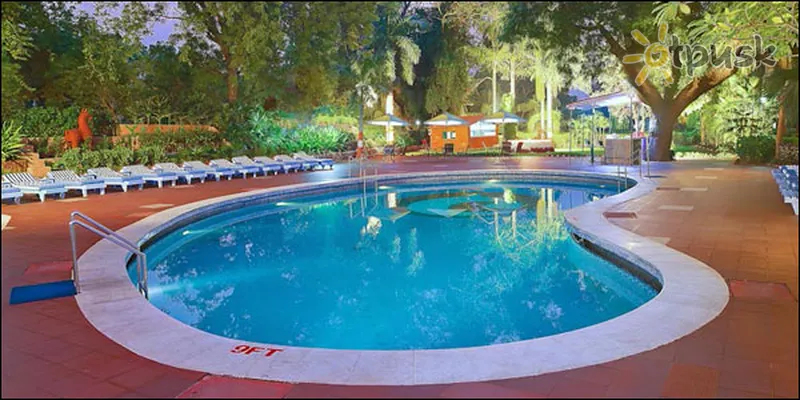 Фото отеля Clarks Shiraz 4* Агра Індія екстер'єр та басейни