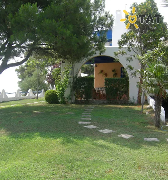 Фото отеля Kiki Villa 2* Halkidiki — Kasandra Grieķija ārpuse un baseini