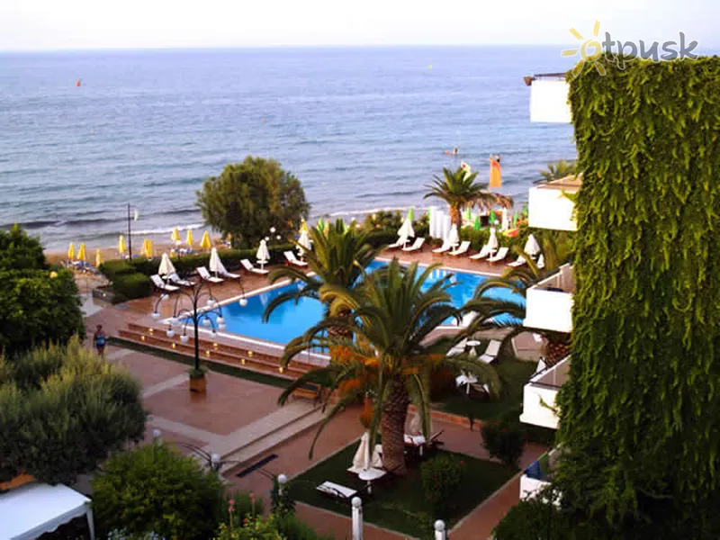 Фото отеля Zephiros Beach Hotel 3* Kreta – Heraklionas Graikija išorė ir baseinai